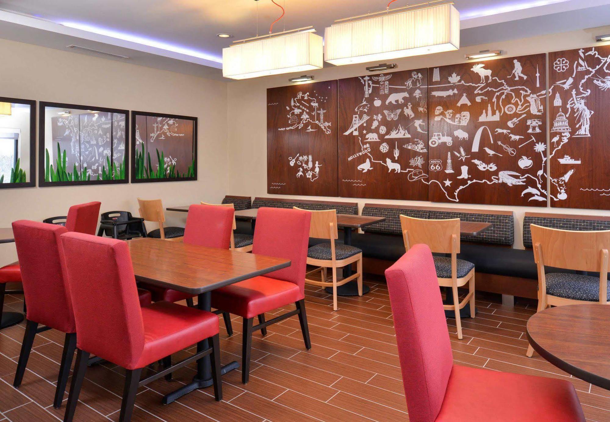 Towneplace Suites By Marriott Detroit Commerce Commerce Township Exterior foto